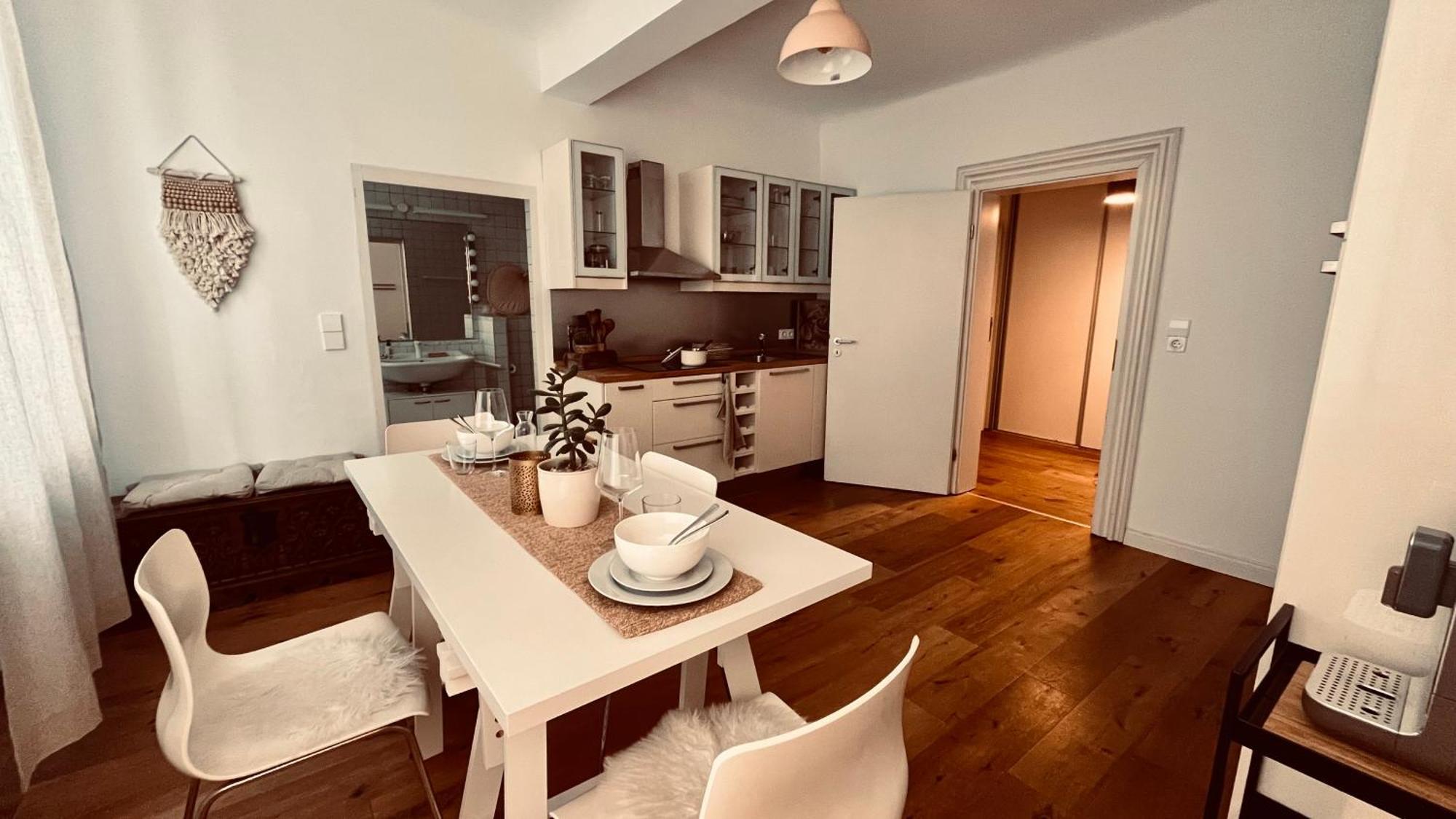 Apartment Am Schloss - Charme ザールブリュッケン エクステリア 写真