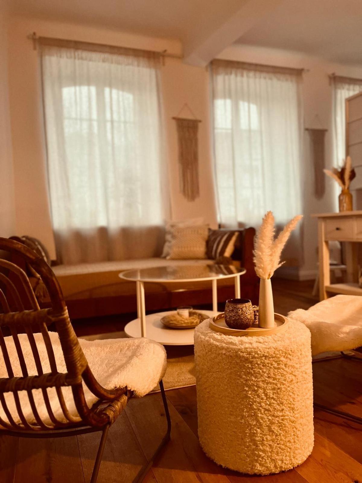 Apartment Am Schloss - Charme ザールブリュッケン エクステリア 写真