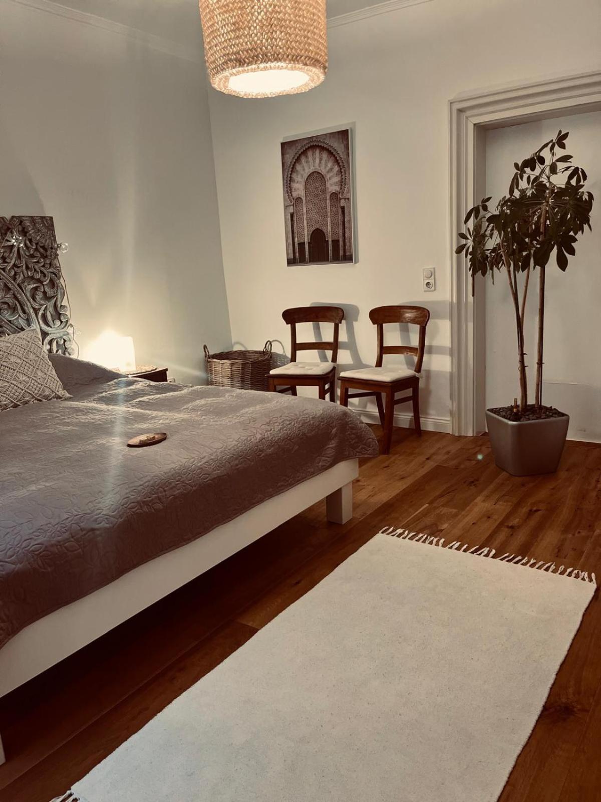 Apartment Am Schloss - Charme ザールブリュッケン エクステリア 写真